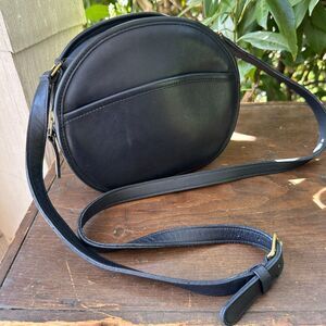 Vintage Navy Coach Chester Bag (Style 9901) United States Pre-94